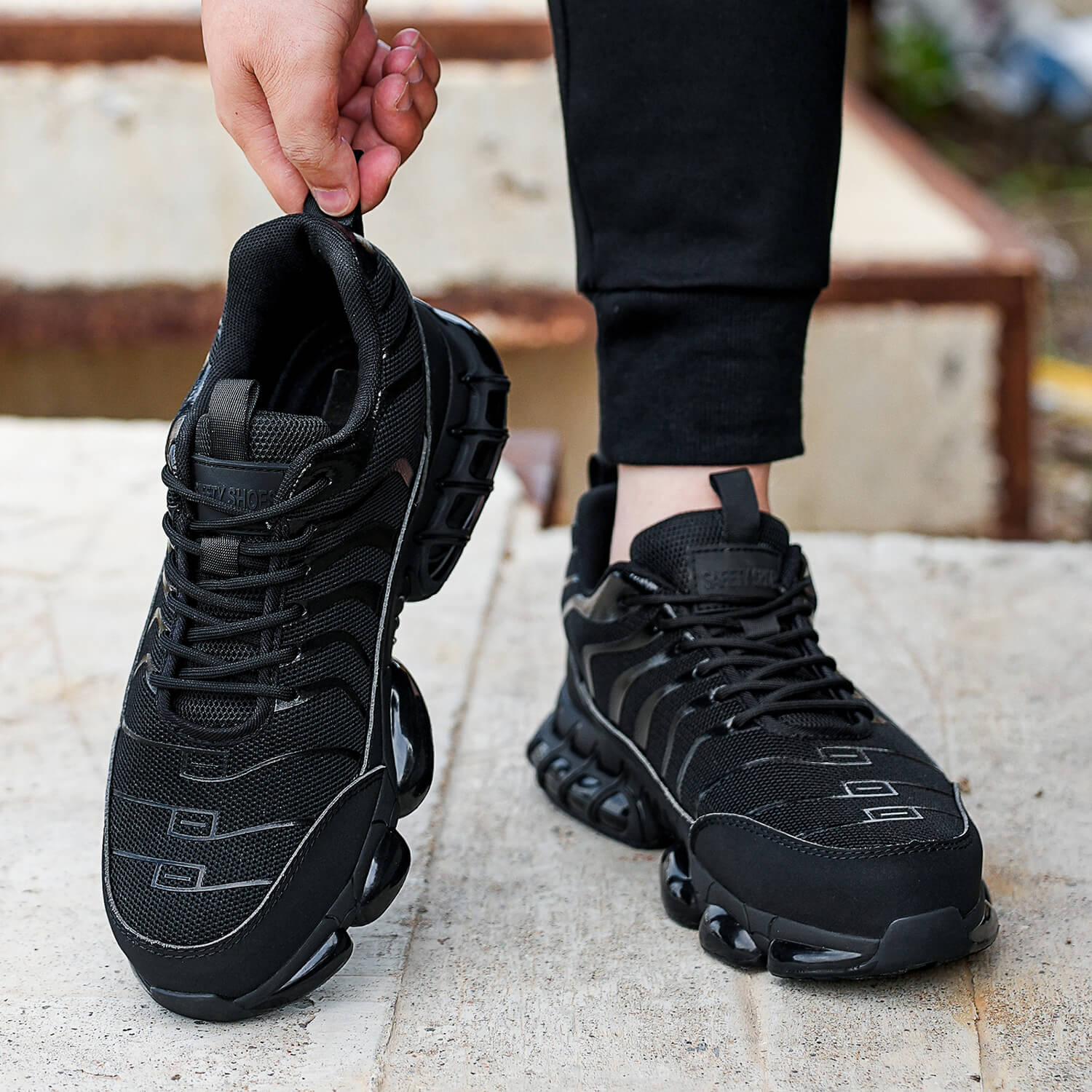 Maven Endure Steel Toe Breathable Work Sneakers