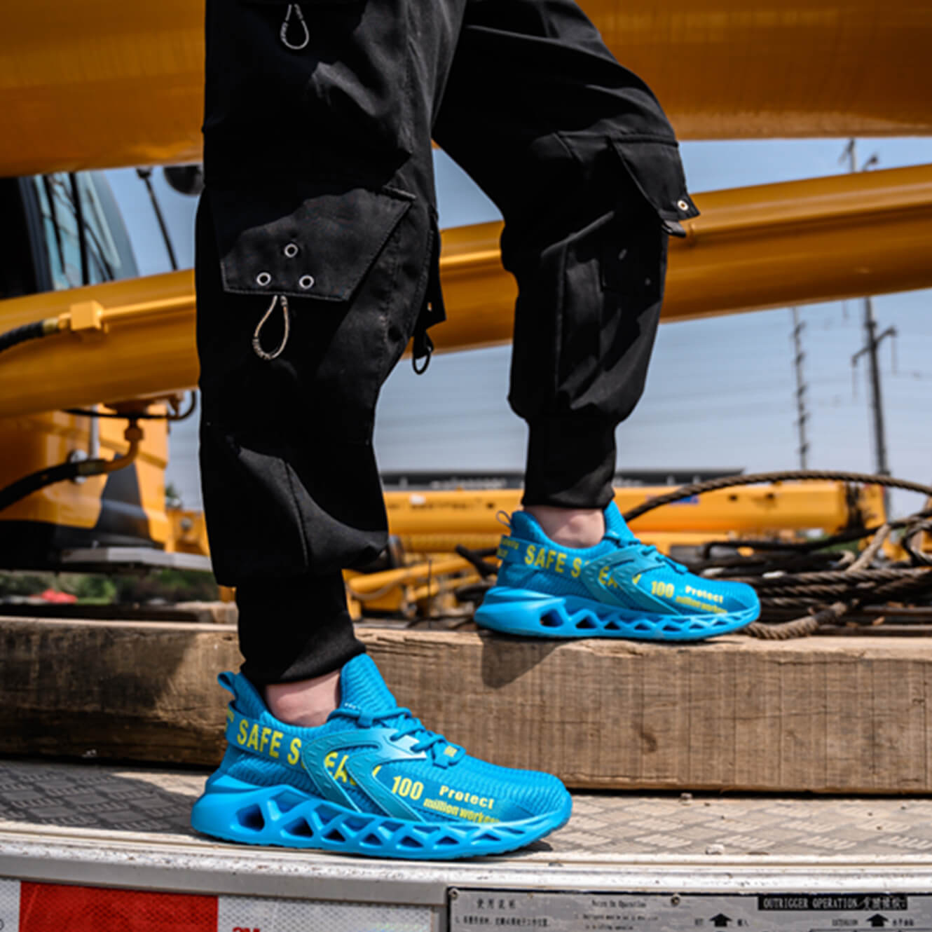 Maven Flux Lightweight Steel Toe Work Sneakers