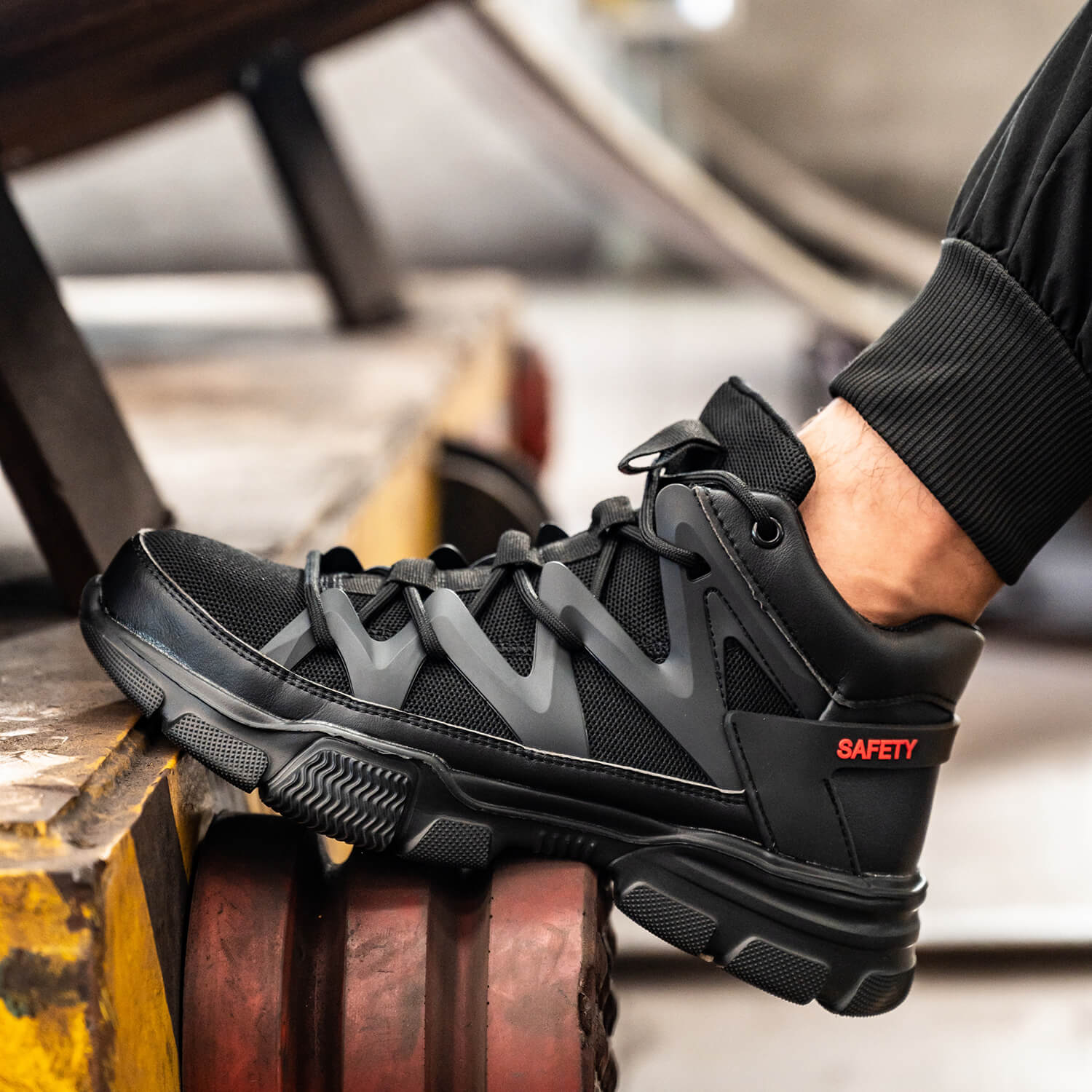 Maven Rovan Lightweight Composite Toe Work Shoes